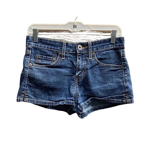 Levi woman’s super flow 318 denim shorts junior size 3 - Picture 1 of 9